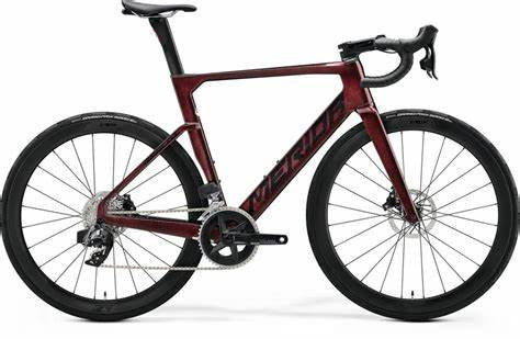 MERIDA REACTO 7000 PASSION RED ROAD BIKE- LARGE